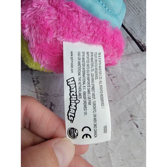 Hatchimals 6in Snail Big Blue Glitter Eyes Pink Plush Stuffed Animal - Picture 7 of 8